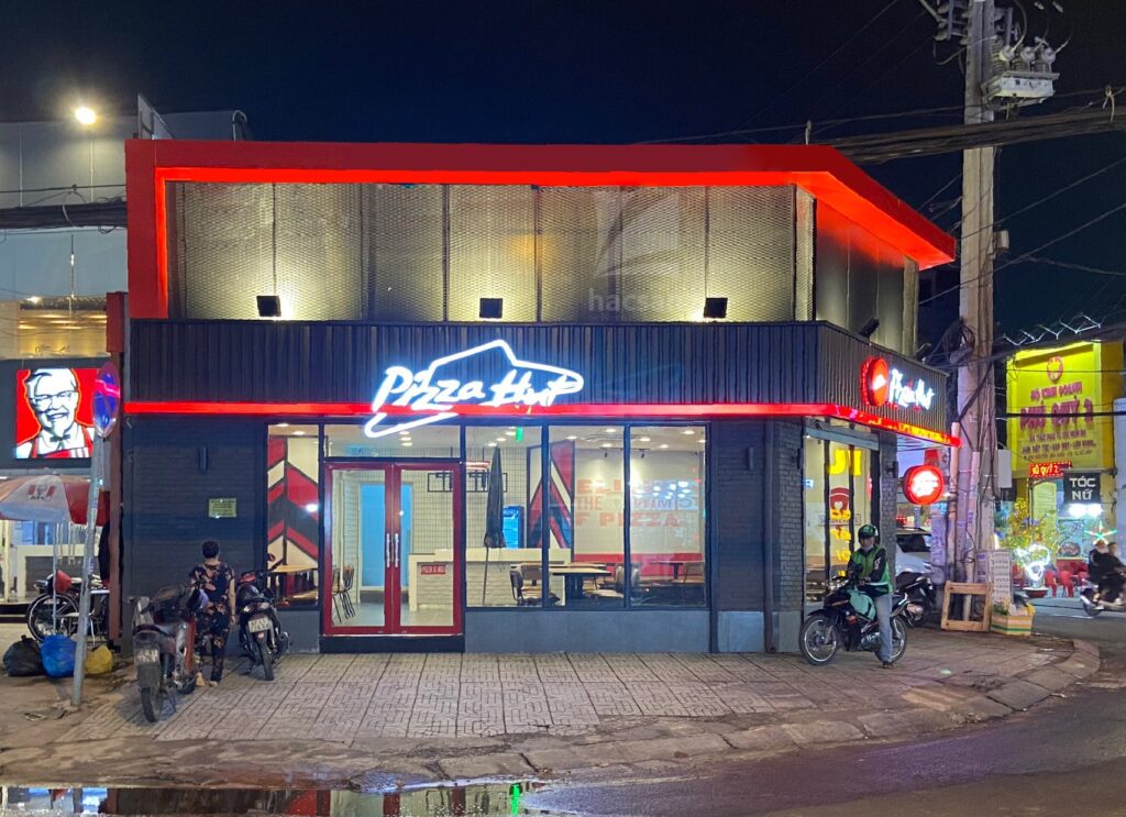 Pizza Hut Pham Van Chieu